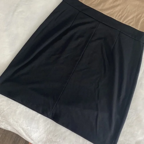 Hypnotik cream and black dress - Picture 12 of 17